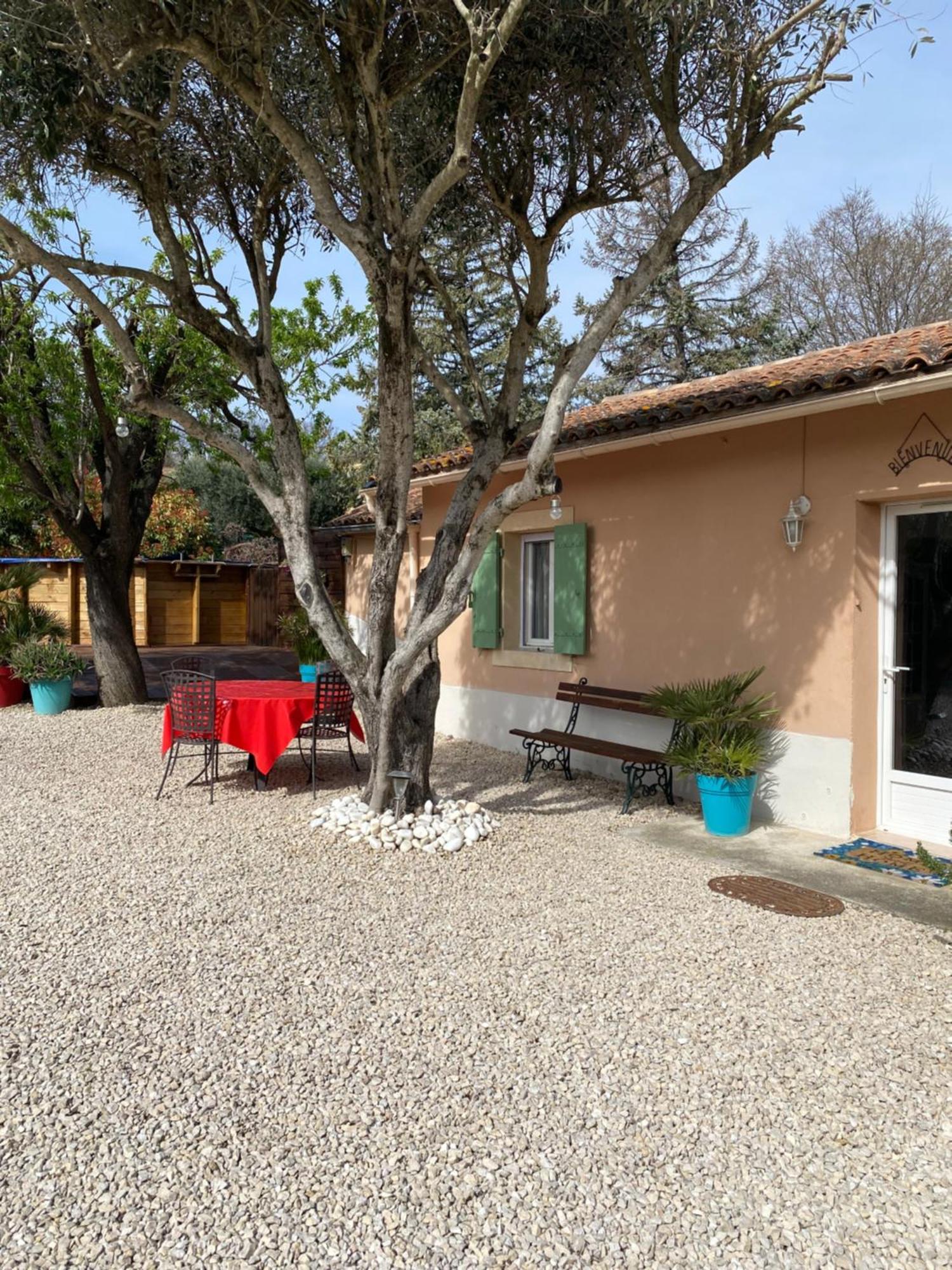 Gite 135 C Sarrians Exterior foto